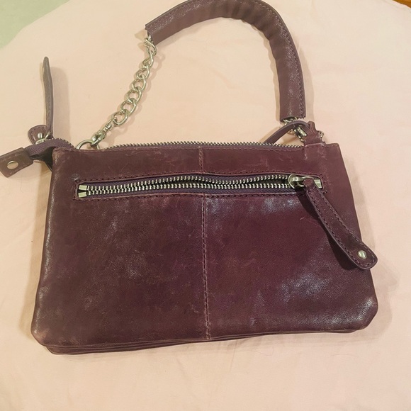 YUCCA. Leather wristlet - Picture 2 of 6